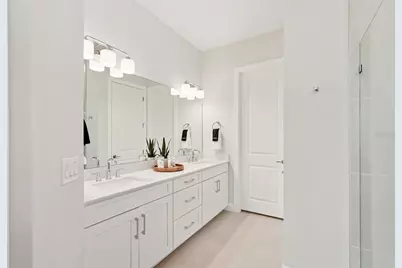 16415 Isola Place, Lakewood Ranch, FL 34211 - Photo 29