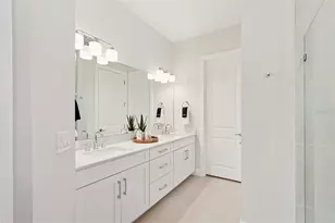 16415 Isola Pl, Lakewood Ranch, FL 34211 - Photo 29