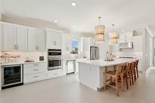 16415 Isola Pl, Lakewood Ranch, FL 34211 - Photo 11