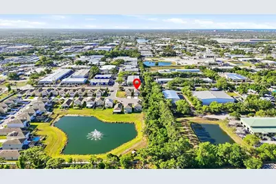 4801 Silver Topaz Street, Sarasota, FL 34233 - Photo 3