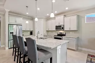 520 Maraviya Blvd, Nokomis, FL 34275 - Photo 3