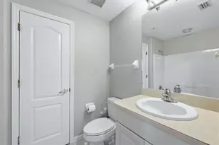 4266 Vicenza Dr, Venice, FL 34293 - Photo 27