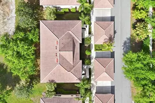 4266 Vicenza Dr, Venice, FL 34293 - Photo 35