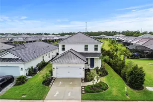 9924 Crystal Isles Cir, Sarasota, FL 34241 - Photo 3