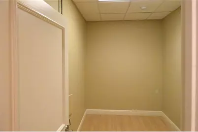 1882 Porter Lake Drive #103, Sarasota, FL 34240 - Photo 7