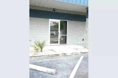 1882 Porter Lake Drive #103, Sarasota, FL 34240 - Photo 3