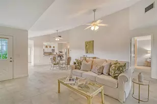 6467 Carrington Cir, Sarasota, FL 34238 - Photo 9