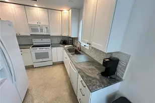 3615 100th St W, Bradenton, FL 34210 - Photo 13