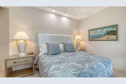 1281 Gulf Of Mexico Drive #111, Longboat Key, FL 34228 - Photo 19