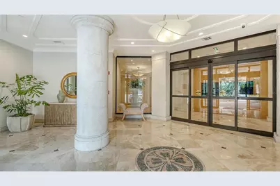 1281 Gulf Of Mexico Drive #111, Longboat Key, FL 34228 - Photo 3