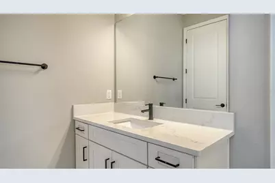 16905 Sweetwater Village Drive, Bradenton, FL 34211 - Photo 25