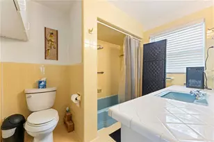 1335 40th St, Sarasota, FL 34234 - Photo 21