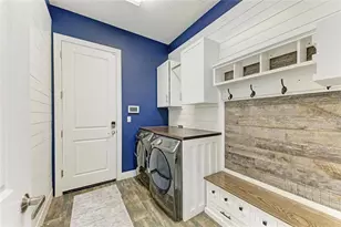 8969 Bernini Pl, Sarasota, FL 34240 - Photo 29