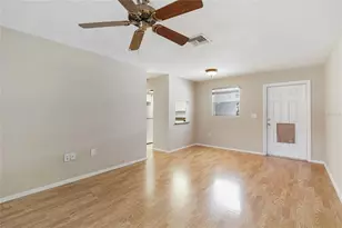 5972 Hibiscus Dr, Bradenton, FL 34207 - Photo 9