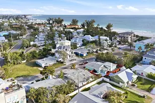 114 78th St, Holmes Beach, FL 34217 - Photo 9