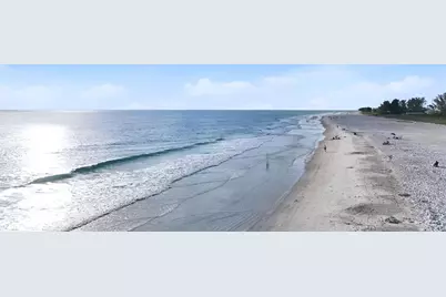 114 78th Street, Holmes Beach, FL 34217 - Photo 11