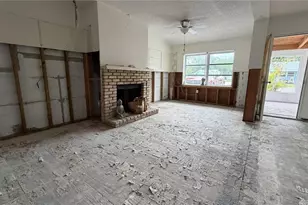 114 78th St, Holmes Beach, FL 34217 - Photo 19