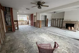 114 78th St, Holmes Beach, FL 34217 - Photo 17