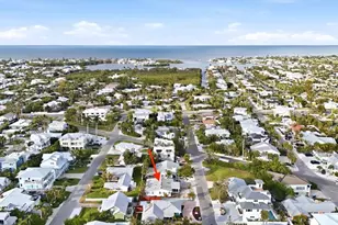 114 78th St, Holmes Beach, FL 34217 - Photo 3