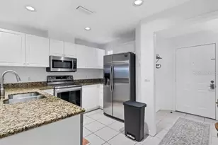 3706 54th Dr W, Bradenton, FL 34210 - Photo 3