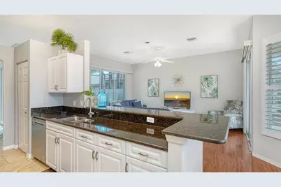 533 Fallbrook Drive, Venice, FL 34292 - Photo 13