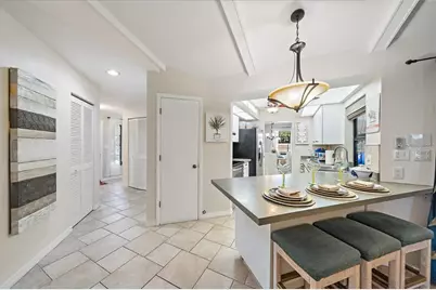 3246 Maiden Lane, Sarasota, FL 34231 - Photo 7