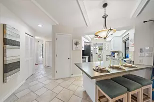 3246 Maiden Ln, Sarasota, FL 34231 - Photo 7