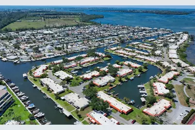 9538 Azure Cove, Bradenton, FL 34210 - Photo 3