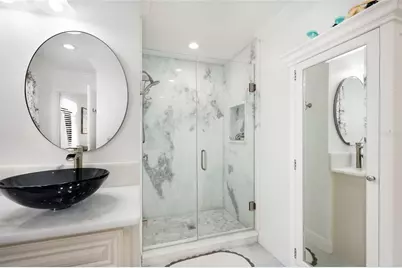 103 51st Street, Holmes Beach, FL 34217 - Photo 27