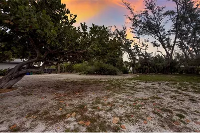 103 51st Street, Holmes Beach, FL 34217 - Photo 91