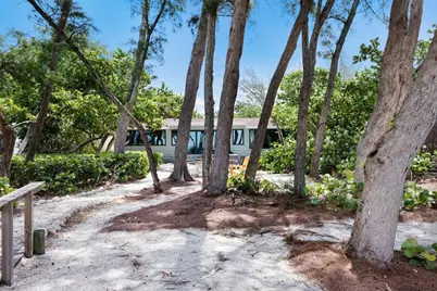 103 51st Street, Holmes Beach, FL 34217 - Photo 39