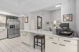 3862 Wilshire Cir W, Sarasota, FL 34238 - Photo 13