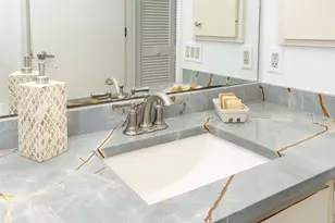 3862 Wilshire Cir W, Sarasota, FL 34238 - Photo 29