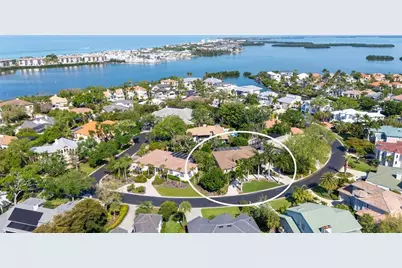 3610 Bayou Circle, Longboat Key, FL 34228 - Photo 3