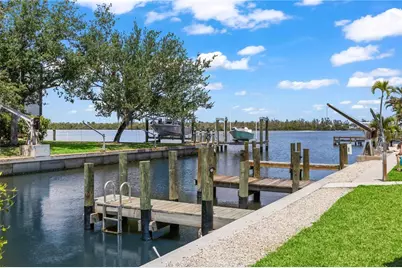 12200 Shoreview Drive, Cape Coral, FL 33993 - Photo 13