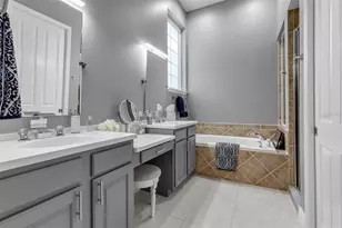 1915 Harbour Links Cir, Longboat Key, FL 34228 - Photo 17