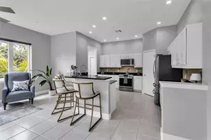 1915 Harbour Links Cir, Longboat Key, FL 34228 - Photo 5