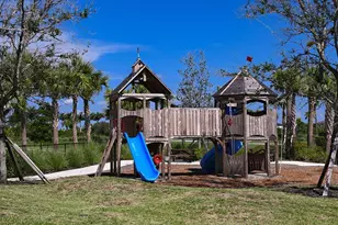 10585 Orbit Ter, Sarasota, FL 34241 - Photo 35