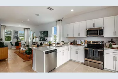 10585 Orbit Terrace, Sarasota, FL 34241 - Photo 5