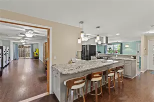 6401 36th Ave W, Bradenton, FL 34209 - Photo 11