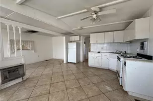 2049 Champion St, Sarasota, FL 34231 - Photo 5