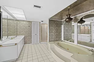 4712 Ocean Blvd, Sarasota, FL 34242 - Photo 31