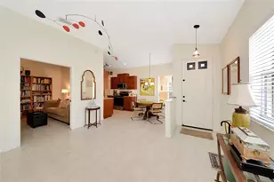 111 Auburn Woods Cir, Venice, FL 34292 - Photo 5