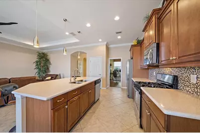 5040 Lake Overlook Avenue, Bradenton, FL 34208 - Photo 13