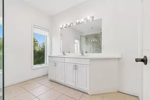 1685 Laurel St, Sarasota, FL 34236 - Photo 17