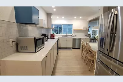 3631 Avenida Madera, Bradenton, FL 34210 - Photo 5