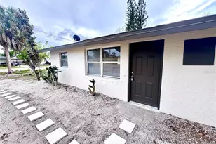 116 12th St W, Palmetto, FL 34221 - Photo 1