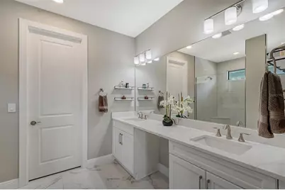 17022 Cresswind Terrace, Lakewood Ranch, FL 34211 - Photo 27