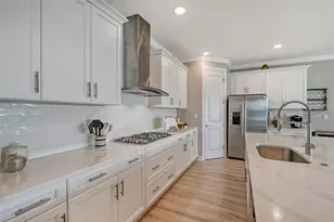 17022 Cresswind Ter, Lakewood Ranch, FL 34211 - Photo 17