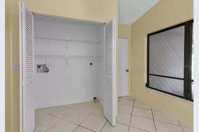 7935 Woodpointe Court #21, Sarasota, FL 34238 - Photo 7